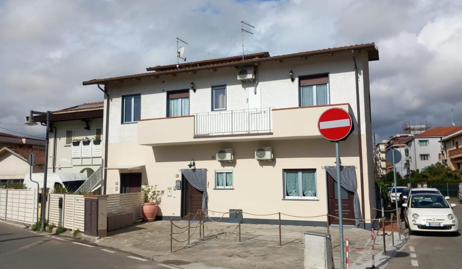 Apartmán Casa Luce Marina di Massa Exteriér fotografie